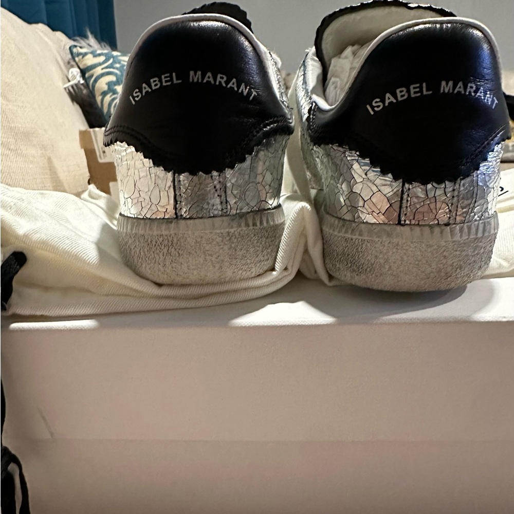 Isabel Marant Silver Metallic & White Leather Sneakers - Picture 4 of 5